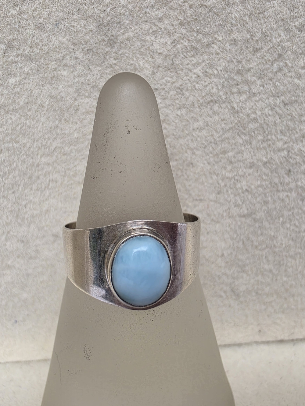 Sterling Silver Ring with Sky Blue Larimar Cabochon • Size 5.5 - 1.62 g